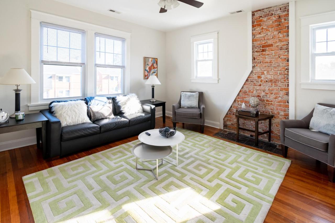 Contemporary 3-Bedroom Home With Balcony In Rva Richmond Bagian luar foto
