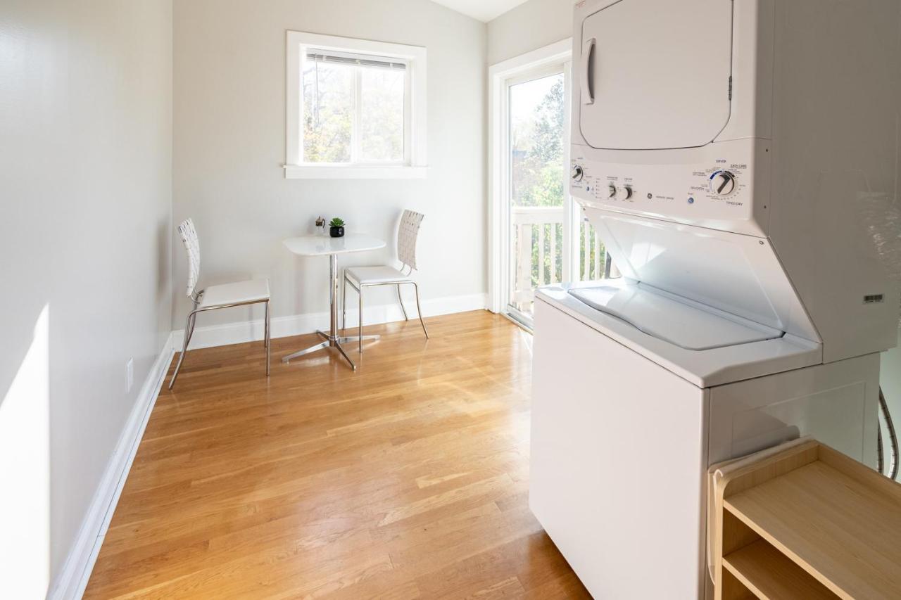Contemporary 3-Bedroom Home With Balcony In Rva Richmond Bagian luar foto