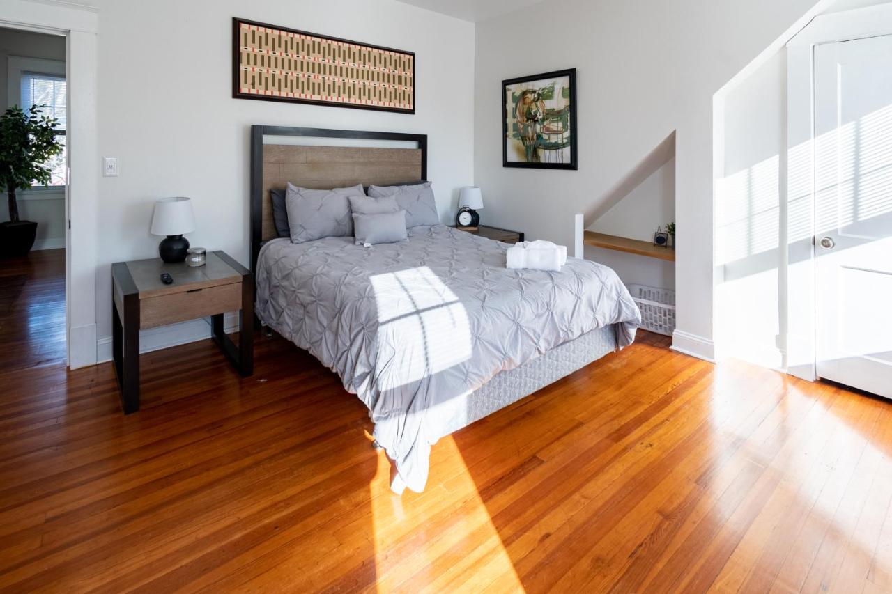 Contemporary 3-Bedroom Home With Balcony In Rva Richmond Bagian luar foto