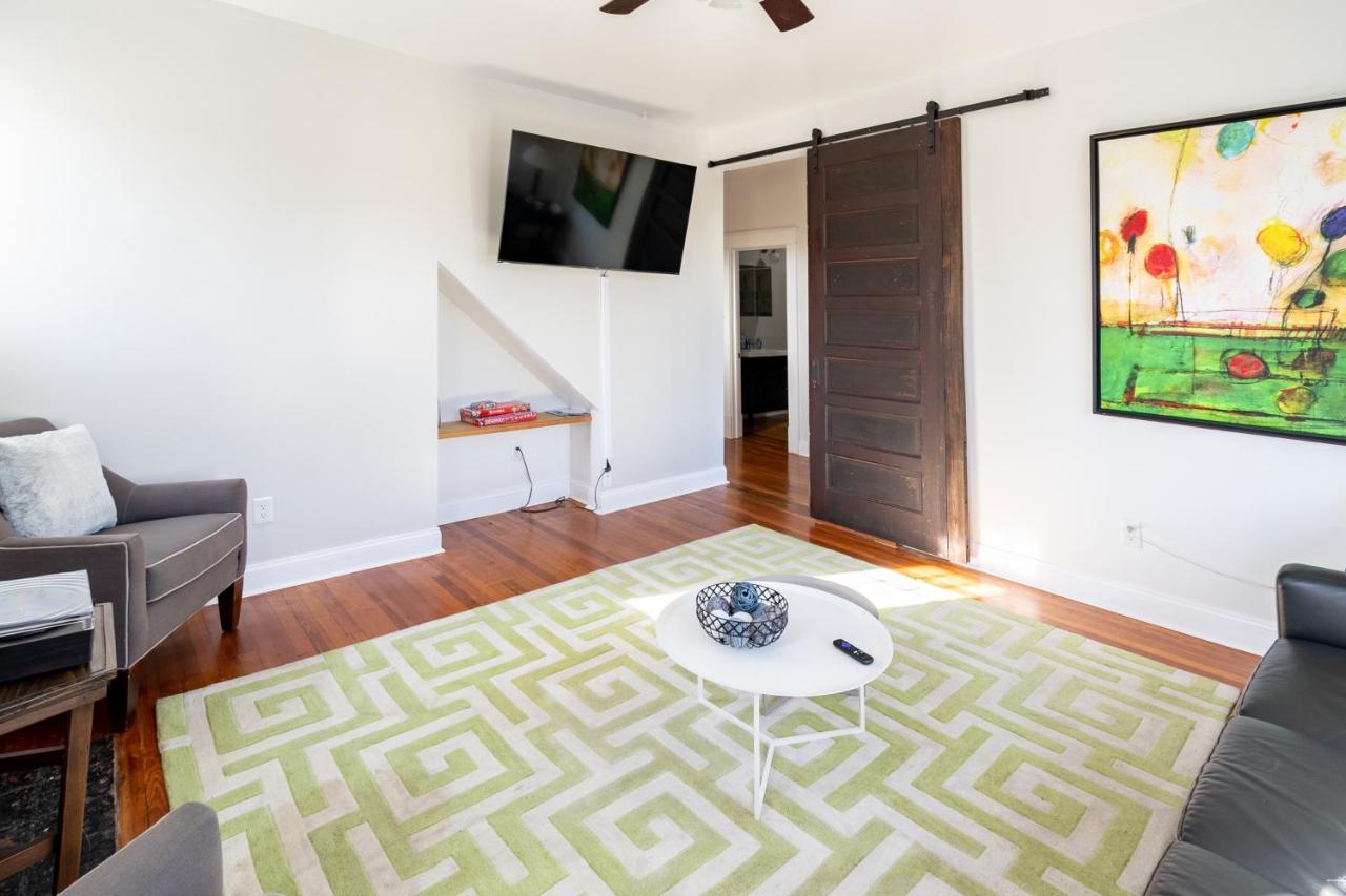Contemporary 3-Bedroom Home With Balcony In Rva Richmond Bagian luar foto