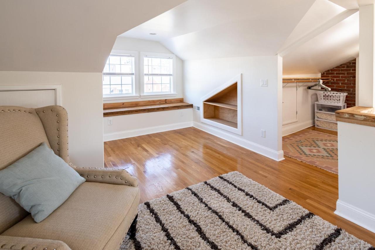 Contemporary 3-Bedroom Home With Balcony In Rva Richmond Bagian luar foto