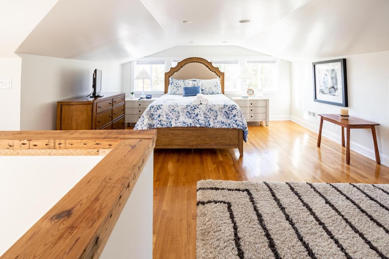 Contemporary 3-Bedroom Home With Balcony In Rva Richmond Bagian luar foto